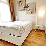 Luxury By Livingdowntown Διαμέρισμα *