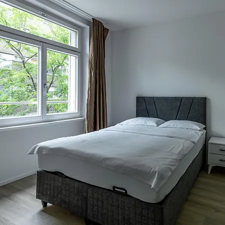 Apartment Luxury By Livingdowntown